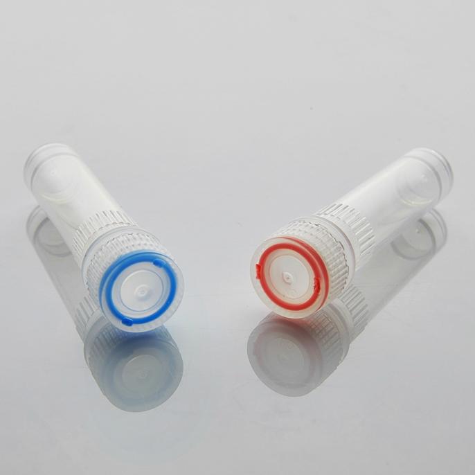 Le tube cryovial est un récipient cylindrique conçu pour le stockage de matériel biologique à basse température